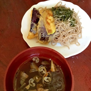 丸ナス天の盛り蕎麦。